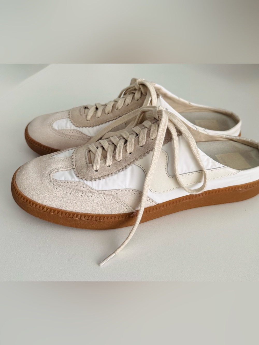 Dolce Vita Beige White Gum-Soled Sneakers